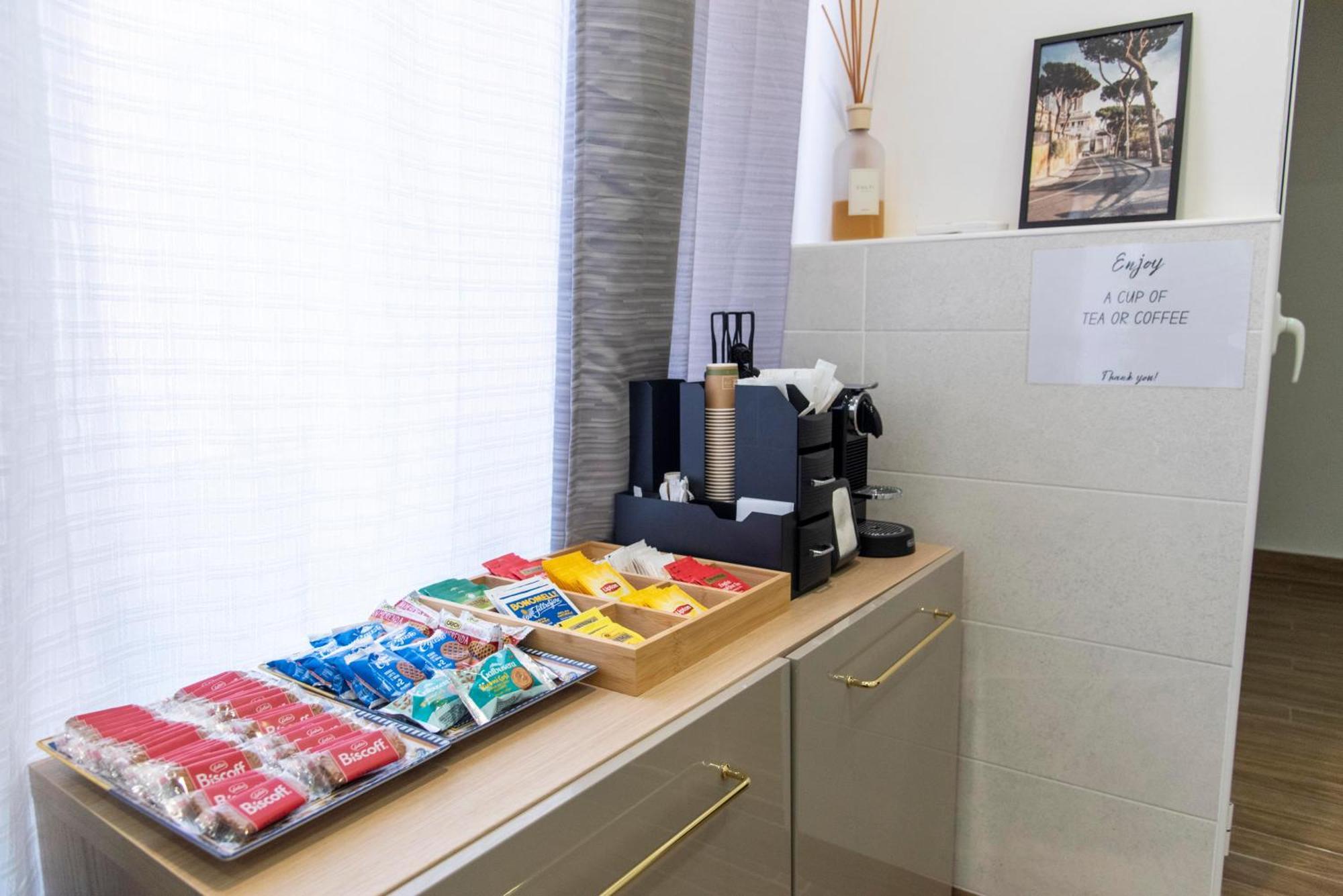 Susy'S Guest House - Room Spagna โรม ภายนอก รูปภาพ