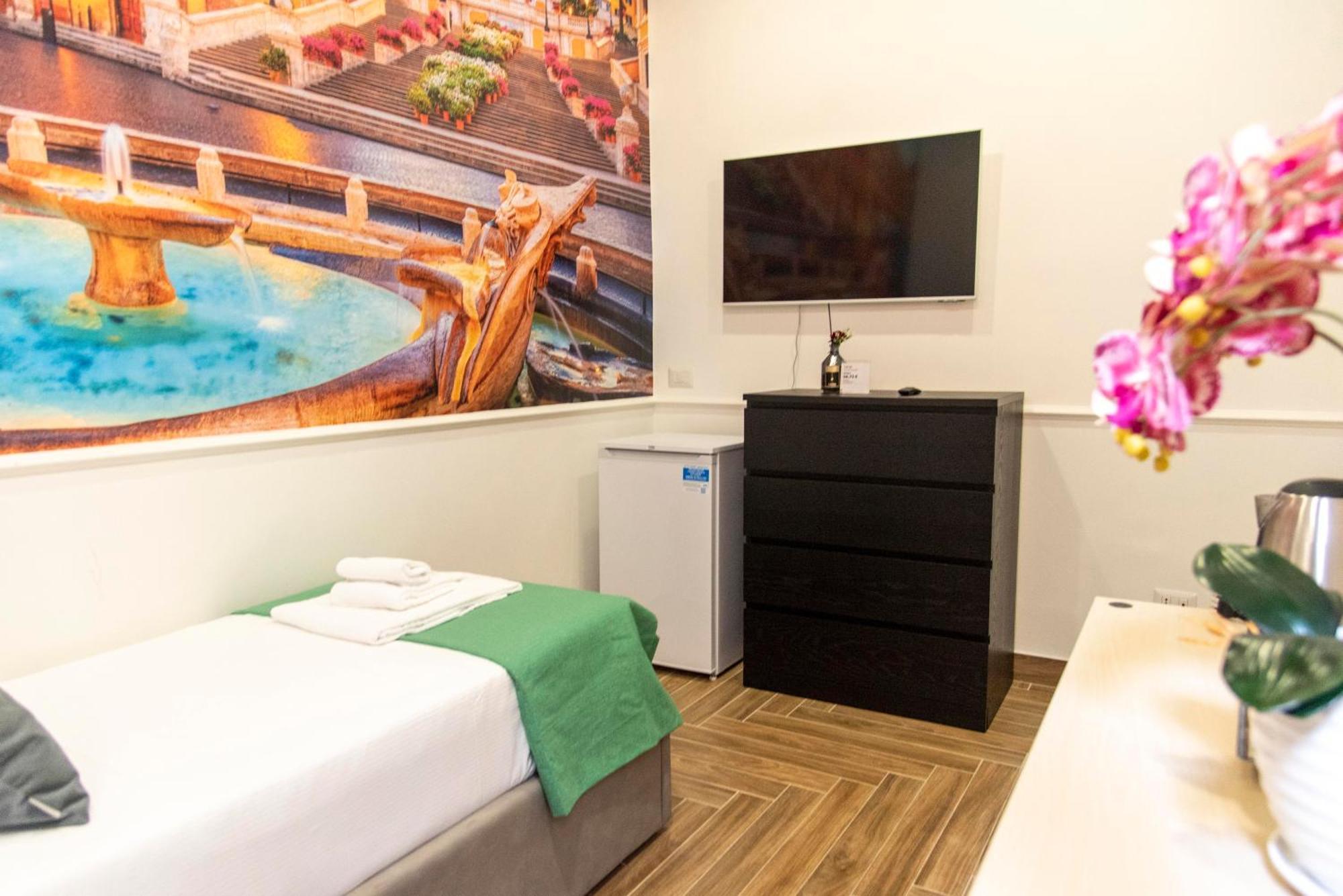 Susy'S Guest House - Room Spagna โรม ภายนอก รูปภาพ
